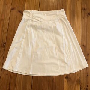 White Athleta M shirt with pocket